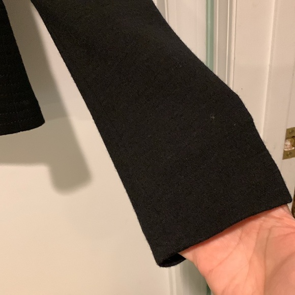 Beautiful wool blend Olsen tailored black jacket. Estimated Sz medium. EUC. - Picture 9 of 10